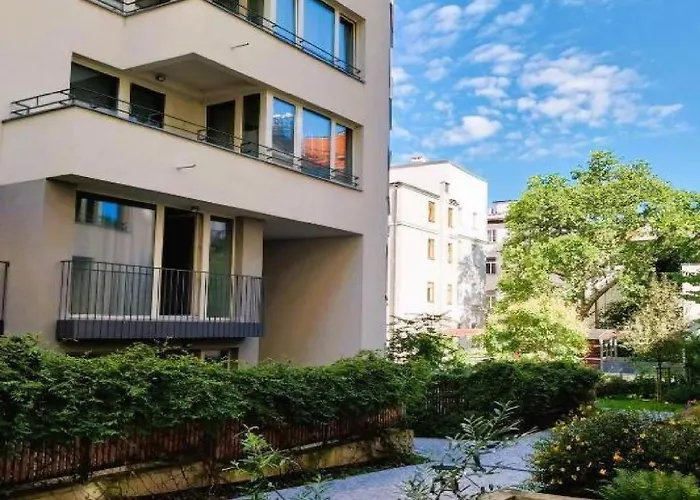 Quiet And Parking 3* Prag