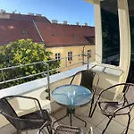 Quiet And Parking Aparthotel Prague