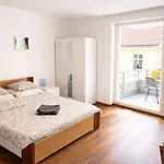 Aparthotel Quiet And Parking 3*