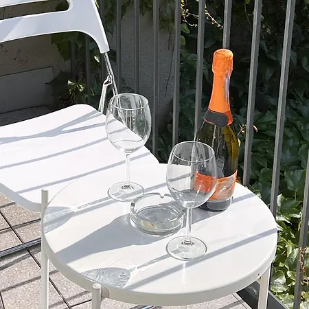 Aparthotel Quiet And Parking