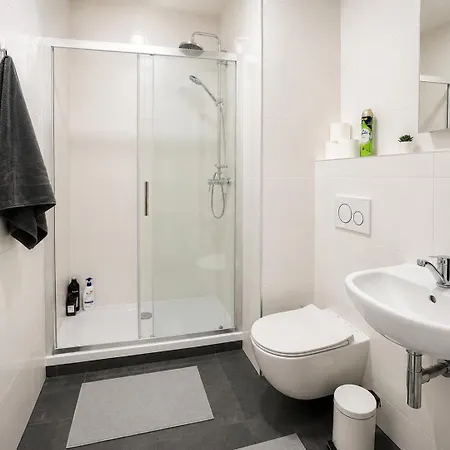 Quiet Courtyard And Parking 4*