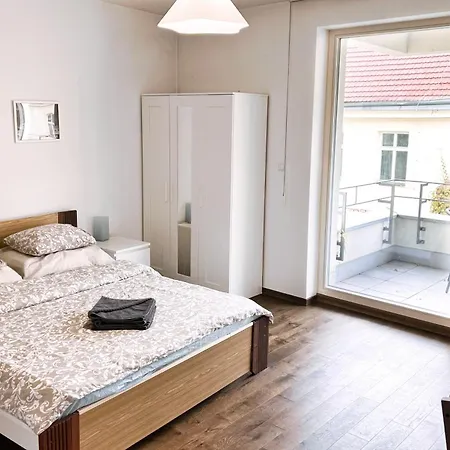 Aparthotel Quiet And Parking Praha