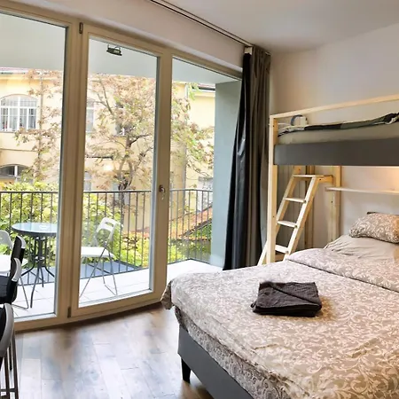 Quiet And Parking Aparthotel