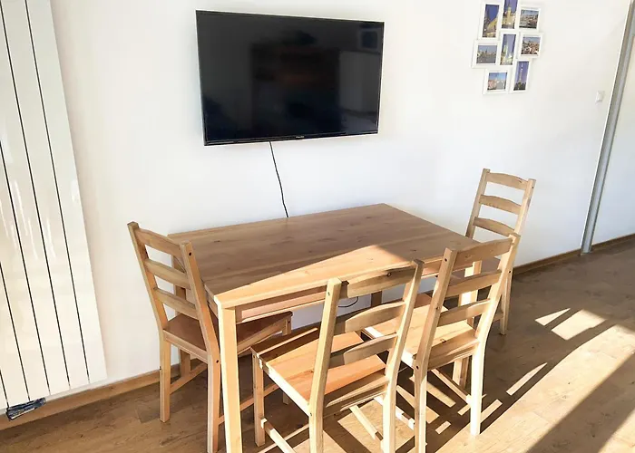 Apartmanhotel Quiet And Parking 3*