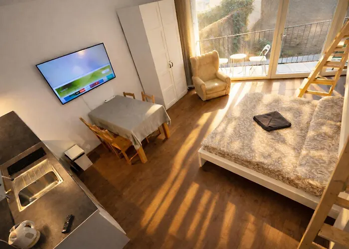 Apartmanhotel Quiet And Parking 3*