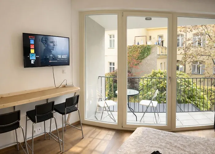 Quiet And Parking Apartmanhotel 3*