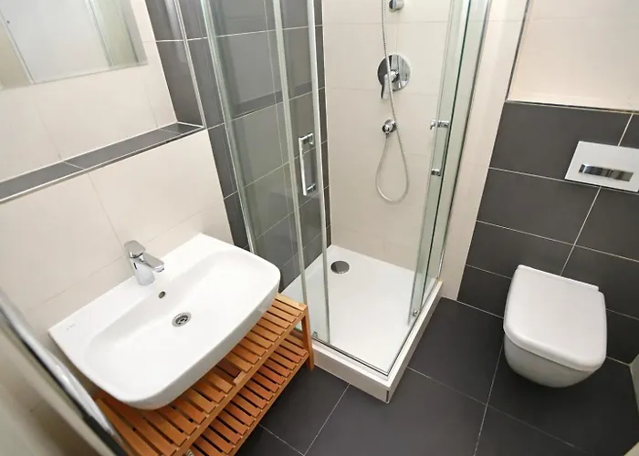 Apartmanhotel Quiet And Parking 3*